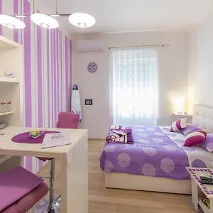 Trend Apartment