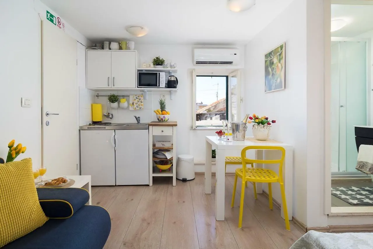 ***  Guest House Babina - Apartments King & Queen Split Croatia