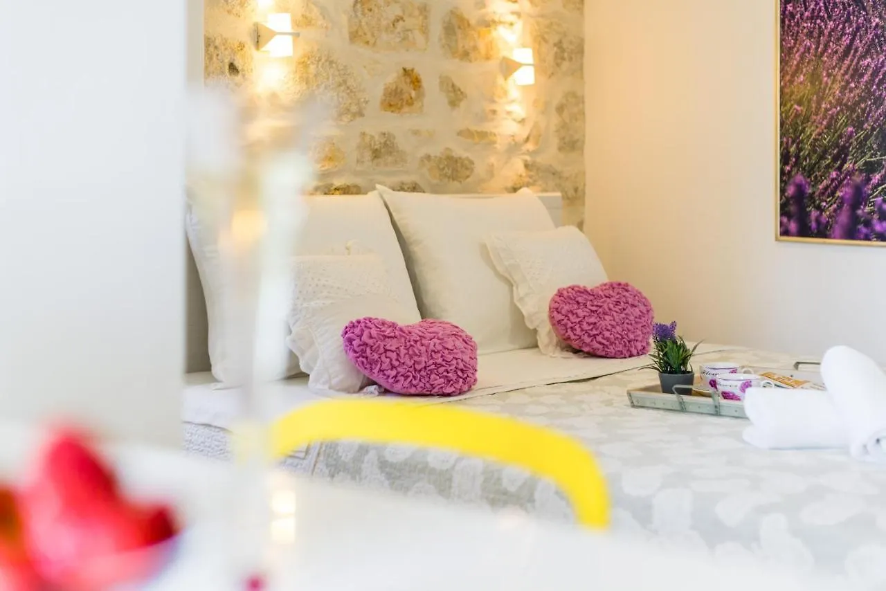 Guest House Babina - Apartments King & Queen Split